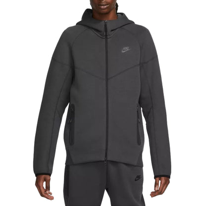 Onesizestore Felpa Nike Sportswear Tech Fleece Windrunner Hooded Jacket FB7921 060