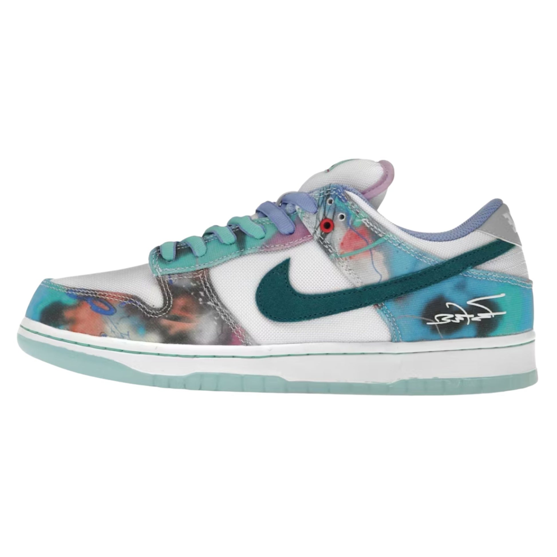 Onesizestore Nike SB Dunk Low Futura Laboratories HF6061 400