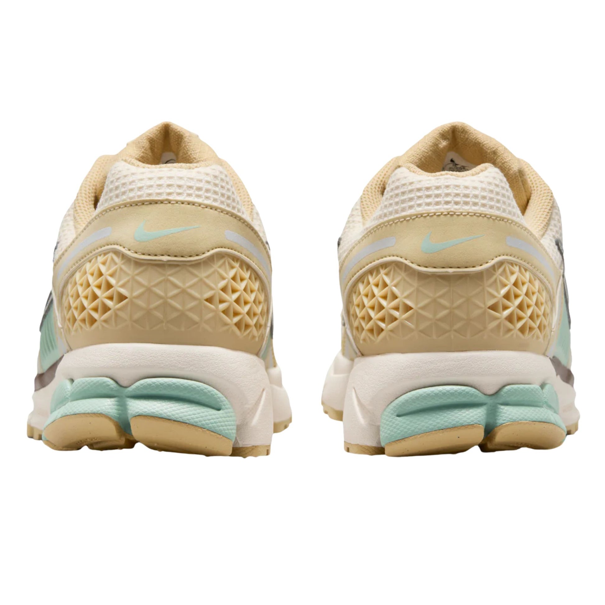 Onesizestore Nike Zoom Vomero 5 IB2987 700