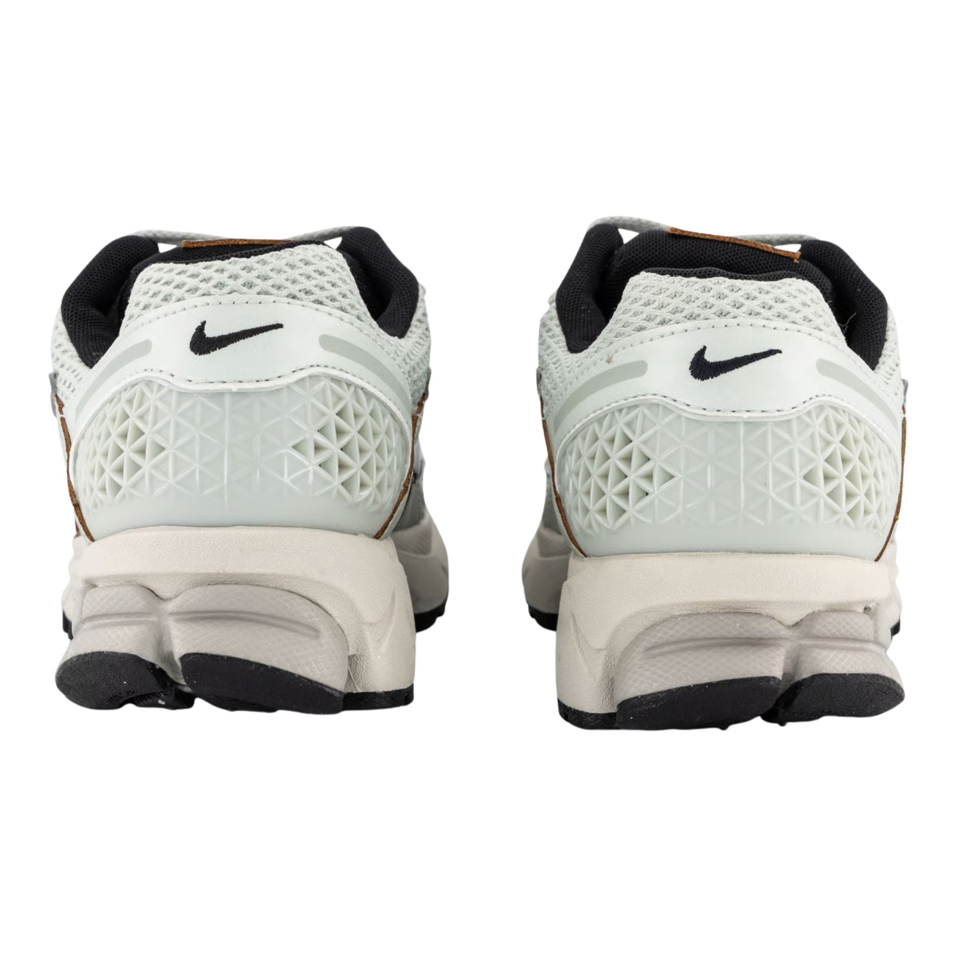Onesizestore Nike Zoom Vomero 5 (W) FN6742 001