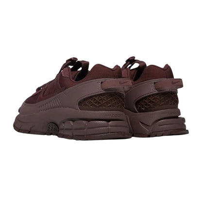 Onesizestore Nike Zoom Vomero Roam (W) HQ2181 500